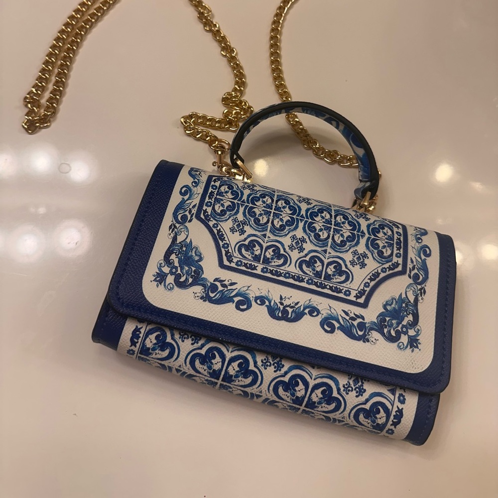 Blue and white clutch with chain